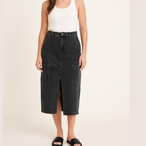 Old Navy mid rise Denim Skirt dark wash denim cargo skirt front slit size 14